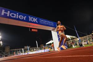 BIB: 10033, 2022
                            <button type="button" onclick="openModal(18707348)" class="btn btn-primary btn-sm float-right btn-popup" data-toggle="modal" data-target=".modal-high-quality">
                        <i class="fas fa-shopping-cart"></i> Add to Cart
                    </button>
                                            <button type="button" onclick="isThisMe(18707348, true)" class="btn btn-success btn-sm float-right btn-popup btn-isme hidden" data-toggle="tooltip" data-placement="bottom" title="นี่คือรูปของคุณใช่ไหม คลิกที่นี่เพื่อเอาเข้าอัลบั้ม">
                        <i class="fas fa-plus"></i> Add to album
                    </button>
                    <button type="button" onclick="isThisMe(18707348, false)" class="btn btn-warning btn-sm float-right btn-popup btn-isnotme hidden">
                        <i class="fas fa-ban"></i> Remove from album
                    </button>