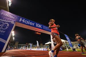 BIB: 053
                            <button type="button" onclick="openModal(18705620)" class="btn btn-primary btn-sm float-right btn-popup" data-toggle="modal" data-target=".modal-high-quality">
                        <i class="fas fa-shopping-cart"></i> Add to Cart
                    </button>
                                            <button type="button" onclick="isThisMe(18705620, true)" class="btn btn-success btn-sm float-right btn-popup btn-isme hidden" data-toggle="tooltip" data-placement="bottom" title="นี่คือรูปของคุณใช่ไหม คลิกที่นี่เพื่อเอาเข้าอัลบั้ม">
                        <i class="fas fa-plus"></i> Add to album
                    </button>
                    <button type="button" onclick="isThisMe(18705620, false)" class="btn btn-warning btn-sm float-right btn-popup btn-isnotme hidden">
                        <i class="fas fa-ban"></i> Remove from album
                    </button>