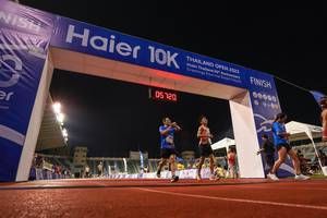 BIB: 720, 2022, 00000, 010100
                            <button type="button" onclick="openModal(18706628)" class="btn btn-primary btn-sm float-right btn-popup" data-toggle="modal" data-target=".modal-high-quality">
                        <i class="fas fa-shopping-cart"></i> Add to Cart
                    </button>
                                            <button type="button" onclick="isThisMe(18706628, true)" class="btn btn-success btn-sm float-right btn-popup btn-isme hidden" data-toggle="tooltip" data-placement="bottom" title="นี่คือรูปของคุณใช่ไหม คลิกที่นี่เพื่อเอาเข้าอัลบั้ม">
                        <i class="fas fa-plus"></i> Add to album
                    </button>
                    <button type="button" onclick="isThisMe(18706628, false)" class="btn btn-warning btn-sm float-right btn-popup btn-isnotme hidden">
                        <i class="fas fa-ban"></i> Remove from album
                    </button>