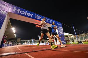 BIB: 050, 2922, 110, 00000
                            <button type="button" onclick="openModal(18705211)" class="btn btn-primary btn-sm float-right btn-popup" data-toggle="modal" data-target=".modal-high-quality">
                        <i class="fas fa-shopping-cart"></i> Add to Cart
                    </button>
                                            <button type="button" onclick="isThisMe(18705211, true)" class="btn btn-success btn-sm float-right btn-popup btn-isme hidden" data-toggle="tooltip" data-placement="bottom" title="นี่คือรูปของคุณใช่ไหม คลิกที่นี่เพื่อเอาเข้าอัลบั้ม">
                        <i class="fas fa-plus"></i> Add to album
                    </button>
                    <button type="button" onclick="isThisMe(18705211, false)" class="btn btn-warning btn-sm float-right btn-popup btn-isnotme hidden">
                        <i class="fas fa-ban"></i> Remove from album
                    </button>