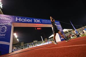 BIB: 10201, 40000
                            <button type="button" onclick="openModal(18707582)" class="btn btn-primary btn-sm float-right btn-popup" data-toggle="modal" data-target=".modal-high-quality">
                        <i class="fas fa-shopping-cart"></i> Add to Cart
                    </button>
                                            <button type="button" onclick="isThisMe(18707582, true)" class="btn btn-success btn-sm float-right btn-popup btn-isme hidden" data-toggle="tooltip" data-placement="bottom" title="นี่คือรูปของคุณใช่ไหม คลิกที่นี่เพื่อเอาเข้าอัลบั้ม">
                        <i class="fas fa-plus"></i> Add to album
                    </button>
                    <button type="button" onclick="isThisMe(18707582, false)" class="btn btn-warning btn-sm float-right btn-popup btn-isnotme hidden">
                        <i class="fas fa-ban"></i> Remove from album
                    </button>