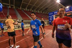 BIB: 12286, 10327, 100, 12477
                            <button type="button" onclick="openModal(18707696)" class="btn btn-primary btn-sm float-right btn-popup" data-toggle="modal" data-target=".modal-high-quality">
                        <i class="fas fa-shopping-cart"></i> Add to Cart
                    </button>
                                            <button type="button" onclick="isThisMe(18707696, true)" class="btn btn-success btn-sm float-right btn-popup btn-isme hidden" data-toggle="tooltip" data-placement="bottom" title="นี่คือรูปของคุณใช่ไหม คลิกที่นี่เพื่อเอาเข้าอัลบั้ม">
                        <i class="fas fa-plus"></i> Add to album
                    </button>
                    <button type="button" onclick="isThisMe(18707696, false)" class="btn btn-warning btn-sm float-right btn-popup btn-isnotme hidden">
                        <i class="fas fa-ban"></i> Remove from album
                    </button>