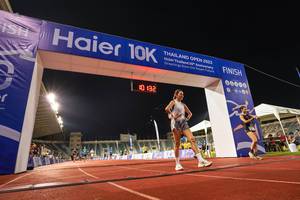 BIB: 10132, 2022, 00000
                            <button type="button" onclick="openModal(18707482)" class="btn btn-primary btn-sm float-right btn-popup" data-toggle="modal" data-target=".modal-high-quality">
                        <i class="fas fa-shopping-cart"></i> Add to Cart
                    </button>
                                            <button type="button" onclick="isThisMe(18707482, true)" class="btn btn-success btn-sm float-right btn-popup btn-isme hidden" data-toggle="tooltip" data-placement="bottom" title="นี่คือรูปของคุณใช่ไหม คลิกที่นี่เพื่อเอาเข้าอัลบั้ม">
                        <i class="fas fa-plus"></i> Add to album
                    </button>
                    <button type="button" onclick="isThisMe(18707482, false)" class="btn btn-warning btn-sm float-right btn-popup btn-isnotme hidden">
                        <i class="fas fa-ban"></i> Remove from album
                    </button>