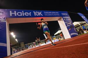 BIB: 055, 2022, 1315, 00000
                            <button type="button" onclick="openModal(18705981)" class="btn btn-primary btn-sm float-right btn-popup" data-toggle="modal" data-target=".modal-high-quality">
                        <i class="fas fa-shopping-cart"></i> Add to Cart
                    </button>
                                            <button type="button" onclick="isThisMe(18705981, true)" class="btn btn-success btn-sm float-right btn-popup btn-isme hidden" data-toggle="tooltip" data-placement="bottom" title="นี่คือรูปของคุณใช่ไหม คลิกที่นี่เพื่อเอาเข้าอัลบั้ม">
                        <i class="fas fa-plus"></i> Add to album
                    </button>
                    <button type="button" onclick="isThisMe(18705981, false)" class="btn btn-warning btn-sm float-right btn-popup btn-isnotme hidden">
                        <i class="fas fa-ban"></i> Remove from album
                    </button>