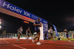 BIB: 05642, 1129, 00000
                            <button type="button" onclick="openModal(18706349)" class="btn btn-primary btn-sm float-right btn-popup" data-toggle="modal" data-target=".modal-high-quality">
                        <i class="fas fa-shopping-cart"></i> Add to Cart
                    </button>
                                            <button type="button" onclick="isThisMe(18706349, true)" class="btn btn-success btn-sm float-right btn-popup btn-isme hidden" data-toggle="tooltip" data-placement="bottom" title="นี่คือรูปของคุณใช่ไหม คลิกที่นี่เพื่อเอาเข้าอัลบั้ม">
                        <i class="fas fa-plus"></i> Add to album
                    </button>
                    <button type="button" onclick="isThisMe(18706349, false)" class="btn btn-warning btn-sm float-right btn-popup btn-isnotme hidden">
                        <i class="fas fa-ban"></i> Remove from album
                    </button>