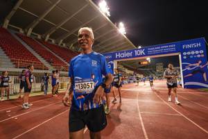 BIB: 13057, 11200, 2022
                            <button type="button" onclick="openModal(18708368)" class="btn btn-primary btn-sm float-right btn-popup" data-toggle="modal" data-target=".modal-high-quality">
                        <i class="fas fa-shopping-cart"></i> Add to Cart
                    </button>
                                            <button type="button" onclick="isThisMe(18708368, true)" class="btn btn-success btn-sm float-right btn-popup btn-isme hidden" data-toggle="tooltip" data-placement="bottom" title="นี่คือรูปของคุณใช่ไหม คลิกที่นี่เพื่อเอาเข้าอัลบั้ม">
                        <i class="fas fa-plus"></i> Add to album
                    </button>
                    <button type="button" onclick="isThisMe(18708368, false)" class="btn btn-warning btn-sm float-right btn-popup btn-isnotme hidden">
                        <i class="fas fa-ban"></i> Remove from album
                    </button>