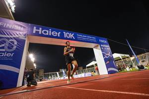 BIB: 2022, 00000
                            <button type="button" onclick="openModal(18705306)" class="btn btn-primary btn-sm float-right btn-popup" data-toggle="modal" data-target=".modal-high-quality">
                        <i class="fas fa-shopping-cart"></i> Add to Cart
                    </button>
                                            <button type="button" onclick="isThisMe(18705306, true)" class="btn btn-success btn-sm float-right btn-popup btn-isme hidden" data-toggle="tooltip" data-placement="bottom" title="นี่คือรูปของคุณใช่ไหม คลิกที่นี่เพื่อเอาเข้าอัลบั้ม">
                        <i class="fas fa-plus"></i> Add to album
                    </button>
                    <button type="button" onclick="isThisMe(18705306, false)" class="btn btn-warning btn-sm float-right btn-popup btn-isnotme hidden">
                        <i class="fas fa-ban"></i> Remove from album
                    </button>