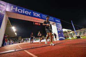 BIB: 050, 2022, 00000
                            <button type="button" onclick="openModal(18705200)" class="btn btn-primary btn-sm float-right btn-popup" data-toggle="modal" data-target=".modal-high-quality">
                        <i class="fas fa-shopping-cart"></i> Add to Cart
                    </button>
                                            <button type="button" onclick="isThisMe(18705200, true)" class="btn btn-success btn-sm float-right btn-popup btn-isme hidden" data-toggle="tooltip" data-placement="bottom" title="นี่คือรูปของคุณใช่ไหม คลิกที่นี่เพื่อเอาเข้าอัลบั้ม">
                        <i class="fas fa-plus"></i> Add to album
                    </button>
                    <button type="button" onclick="isThisMe(18705200, false)" class="btn btn-warning btn-sm float-right btn-popup btn-isnotme hidden">
                        <i class="fas fa-ban"></i> Remove from album
                    </button>