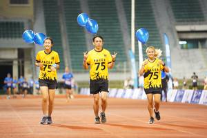 BIB: 350
                            <button type="button" onclick="openModal(18662971)" class="btn btn-primary btn-sm float-right btn-popup" data-toggle="modal" data-target=".modal-high-quality">
                        <i class="fas fa-shopping-cart"></i> Add to Cart
                    </button>
                                            <button type="button" onclick="isThisMe(18662971, true)" class="btn btn-success btn-sm float-right btn-popup btn-isme hidden" data-toggle="tooltip" data-placement="bottom" title="นี่คือรูปของคุณใช่ไหม คลิกที่นี่เพื่อเอาเข้าอัลบั้ม">
                        <i class="fas fa-plus"></i> Add to album
                    </button>
                    <button type="button" onclick="isThisMe(18662971, false)" class="btn btn-warning btn-sm float-right btn-popup btn-isnotme hidden">
                        <i class="fas fa-ban"></i> Remove from album
                    </button>