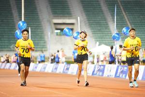 BIB: 7040
                            <button type="button" onclick="openModal(18662363)" class="btn btn-primary btn-sm float-right btn-popup" data-toggle="modal" data-target=".modal-high-quality">
                        <i class="fas fa-shopping-cart"></i> Add to Cart
                    </button>
                                            <button type="button" onclick="isThisMe(18662363, true)" class="btn btn-success btn-sm float-right btn-popup btn-isme hidden" data-toggle="tooltip" data-placement="bottom" title="นี่คือรูปของคุณใช่ไหม คลิกที่นี่เพื่อเอาเข้าอัลบั้ม">
                        <i class="fas fa-plus"></i> Add to album
                    </button>
                    <button type="button" onclick="isThisMe(18662363, false)" class="btn btn-warning btn-sm float-right btn-popup btn-isnotme hidden">
                        <i class="fas fa-ban"></i> Remove from album
                    </button>