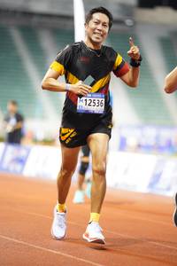 BIB: 12536
                            <button type="button" onclick="openModal(18661219)" class="btn btn-primary btn-sm float-right btn-popup" data-toggle="modal" data-target=".modal-high-quality">
                        <i class="fas fa-shopping-cart"></i> Add to Cart
                    </button>
                                            <button type="button" onclick="isThisMe(18661219, true)" class="btn btn-success btn-sm float-right btn-popup btn-isme hidden" data-toggle="tooltip" data-placement="bottom" title="นี่คือรูปของคุณใช่ไหม คลิกที่นี่เพื่อเอาเข้าอัลบั้ม">
                        <i class="fas fa-plus"></i> Add to album
                    </button>
                    <button type="button" onclick="isThisMe(18661219, false)" class="btn btn-warning btn-sm float-right btn-popup btn-isnotme hidden">
                        <i class="fas fa-ban"></i> Remove from album
                    </button>