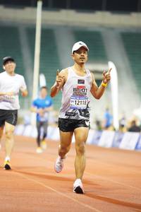 BIB: 12118
                            <button type="button" onclick="openModal(18660638)" class="btn btn-primary btn-sm float-right btn-popup" data-toggle="modal" data-target=".modal-high-quality">
                        <i class="fas fa-shopping-cart"></i> Add to Cart
                    </button>
                                            <button type="button" onclick="isThisMe(18660638, true)" class="btn btn-success btn-sm float-right btn-popup btn-isme hidden" data-toggle="tooltip" data-placement="bottom" title="นี่คือรูปของคุณใช่ไหม คลิกที่นี่เพื่อเอาเข้าอัลบั้ม">
                        <i class="fas fa-plus"></i> Add to album
                    </button>
                    <button type="button" onclick="isThisMe(18660638, false)" class="btn btn-warning btn-sm float-right btn-popup btn-isnotme hidden">
                        <i class="fas fa-ban"></i> Remove from album
                    </button>