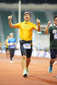 BIB: 12317
                            <button type="button" onclick="openModal(18662908)" class="btn btn-primary btn-sm float-right btn-popup" data-toggle="modal" data-target=".modal-high-quality">
                        <i class="fas fa-shopping-cart"></i> Add to Cart
                    </button>
                                            <button type="button" onclick="isThisMe(18662908, true)" class="btn btn-success btn-sm float-right btn-popup btn-isme hidden" data-toggle="tooltip" data-placement="bottom" title="นี่คือรูปของคุณใช่ไหม คลิกที่นี่เพื่อเอาเข้าอัลบั้ม">
                        <i class="fas fa-plus"></i> Add to album
                    </button>
                    <button type="button" onclick="isThisMe(18662908, false)" class="btn btn-warning btn-sm float-right btn-popup btn-isnotme hidden">
                        <i class="fas fa-ban"></i> Remove from album
                    </button>