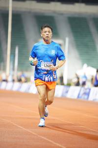 BIB: 1268
                            <button type="button" onclick="openModal(18662553)" class="btn btn-primary btn-sm float-right btn-popup" data-toggle="modal" data-target=".modal-high-quality">
                        <i class="fas fa-shopping-cart"></i> Add to Cart
                    </button>
                                            <button type="button" onclick="isThisMe(18662553, true)" class="btn btn-success btn-sm float-right btn-popup btn-isme hidden" data-toggle="tooltip" data-placement="bottom" title="นี่คือรูปของคุณใช่ไหม คลิกที่นี่เพื่อเอาเข้าอัลบั้ม">
                        <i class="fas fa-plus"></i> Add to album
                    </button>
                    <button type="button" onclick="isThisMe(18662553, false)" class="btn btn-warning btn-sm float-right btn-popup btn-isnotme hidden">
                        <i class="fas fa-ban"></i> Remove from album
                    </button>