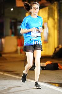 BIB: 1298
                            <button type="button" onclick="openModal(18694004)" class="btn btn-primary btn-sm float-right btn-popup" data-toggle="modal" data-target=".modal-high-quality">
                        <i class="fas fa-shopping-cart"></i> Add to Cart
                    </button>
                                            <button type="button" onclick="isThisMe(18694004, true)" class="btn btn-success btn-sm float-right btn-popup btn-isme hidden" data-toggle="tooltip" data-placement="bottom" title="นี่คือรูปของคุณใช่ไหม คลิกที่นี่เพื่อเอาเข้าอัลบั้ม">
                        <i class="fas fa-plus"></i> Add to album
                    </button>
                    <button type="button" onclick="isThisMe(18694004, false)" class="btn btn-warning btn-sm float-right btn-popup btn-isnotme hidden">
                        <i class="fas fa-ban"></i> Remove from album
                    </button>