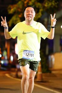 BIB: 12191
                            <button type="button" onclick="openModal(18693937)" class="btn btn-primary btn-sm float-right btn-popup" data-toggle="modal" data-target=".modal-high-quality">
                        <i class="fas fa-shopping-cart"></i> Add to Cart
                    </button>
                                            <button type="button" onclick="isThisMe(18693937, true)" class="btn btn-success btn-sm float-right btn-popup btn-isme hidden" data-toggle="tooltip" data-placement="bottom" title="นี่คือรูปของคุณใช่ไหม คลิกที่นี่เพื่อเอาเข้าอัลบั้ม">
                        <i class="fas fa-plus"></i> Add to album
                    </button>
                    <button type="button" onclick="isThisMe(18693937, false)" class="btn btn-warning btn-sm float-right btn-popup btn-isnotme hidden">
                        <i class="fas fa-ban"></i> Remove from album
                    </button>