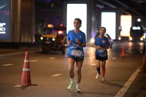 BIB: 400, 12796
                            <button type="button" onclick="openModal(18721217)" class="btn btn-primary btn-sm float-right btn-popup" data-toggle="modal" data-target=".modal-high-quality">
                        <i class="fas fa-shopping-cart"></i> Add to Cart
                    </button>
                                            <button type="button" onclick="isThisMe(18721217, true)" class="btn btn-success btn-sm float-right btn-popup btn-isme hidden" data-toggle="tooltip" data-placement="bottom" title="นี่คือรูปของคุณใช่ไหม คลิกที่นี่เพื่อเอาเข้าอัลบั้ม">
                        <i class="fas fa-plus"></i> Add to album
                    </button>
                    <button type="button" onclick="isThisMe(18721217, false)" class="btn btn-warning btn-sm float-right btn-popup btn-isnotme hidden">
                        <i class="fas fa-ban"></i> Remove from album
                    </button>