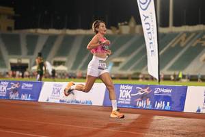 BIB: 120, 2012
                            <button type="button" onclick="openModal(18669231)" class="btn btn-primary btn-sm float-right btn-popup" data-toggle="modal" data-target=".modal-high-quality">
                        <i class="fas fa-shopping-cart"></i> Add to Cart
                    </button>
                                            <button type="button" onclick="isThisMe(18669231, true)" class="btn btn-success btn-sm float-right btn-popup btn-isme hidden" data-toggle="tooltip" data-placement="bottom" title="นี่คือรูปของคุณใช่ไหม คลิกที่นี่เพื่อเอาเข้าอัลบั้ม">
                        <i class="fas fa-plus"></i> Add to album
                    </button>
                    <button type="button" onclick="isThisMe(18669231, false)" class="btn btn-warning btn-sm float-right btn-popup btn-isnotme hidden">
                        <i class="fas fa-ban"></i> Remove from album
                    </button>