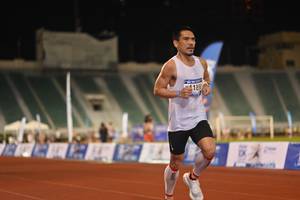 BIB: 189
                            <button type="button" onclick="openModal(18668757)" class="btn btn-primary btn-sm float-right btn-popup" data-toggle="modal" data-target=".modal-high-quality">
                        <i class="fas fa-shopping-cart"></i> Add to Cart
                    </button>
                                            <button type="button" onclick="isThisMe(18668757, true)" class="btn btn-success btn-sm float-right btn-popup btn-isme hidden" data-toggle="tooltip" data-placement="bottom" title="นี่คือรูปของคุณใช่ไหม คลิกที่นี่เพื่อเอาเข้าอัลบั้ม">
                        <i class="fas fa-plus"></i> Add to album
                    </button>
                    <button type="button" onclick="isThisMe(18668757, false)" class="btn btn-warning btn-sm float-right btn-popup btn-isnotme hidden">
                        <i class="fas fa-ban"></i> Remove from album
                    </button>