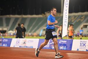 BIB: 1255, 2022
                            <button type="button" onclick="openModal(18676500)" class="btn btn-primary btn-sm float-right btn-popup" data-toggle="modal" data-target=".modal-high-quality">
                        <i class="fas fa-shopping-cart"></i> Add to Cart
                    </button>
                                            <button type="button" onclick="isThisMe(18676500, true)" class="btn btn-success btn-sm float-right btn-popup btn-isme hidden" data-toggle="tooltip" data-placement="bottom" title="นี่คือรูปของคุณใช่ไหม คลิกที่นี่เพื่อเอาเข้าอัลบั้ม">
                        <i class="fas fa-plus"></i> Add to album
                    </button>
                    <button type="button" onclick="isThisMe(18676500, false)" class="btn btn-warning btn-sm float-right btn-popup btn-isnotme hidden">
                        <i class="fas fa-ban"></i> Remove from album
                    </button>