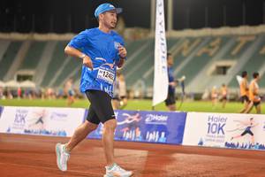 BIB: 12402, 
                            <button type="button" onclick="openModal(18673051)" class="btn btn-primary btn-sm float-right btn-popup" data-toggle="modal" data-target=".modal-high-quality">
                        <i class="fas fa-shopping-cart"></i> Add to Cart
                    </button>
                                            <button type="button" onclick="isThisMe(18673051, true)" class="btn btn-success btn-sm float-right btn-popup btn-isme hidden" data-toggle="tooltip" data-placement="bottom" title="นี่คือรูปของคุณใช่ไหม คลิกที่นี่เพื่อเอาเข้าอัลบั้ม">
                        <i class="fas fa-plus"></i> Add to album
                    </button>
                    <button type="button" onclick="isThisMe(18673051, false)" class="btn btn-warning btn-sm float-right btn-popup btn-isnotme hidden">
                        <i class="fas fa-ban"></i> Remove from album
                    </button>