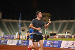 BIB: 312
                            <button type="button" onclick="openModal(18678063)" class="btn btn-primary btn-sm float-right btn-popup" data-toggle="modal" data-target=".modal-high-quality">
                        <i class="fas fa-shopping-cart"></i> Add to Cart
                    </button>
                                            <button type="button" onclick="isThisMe(18678063, true)" class="btn btn-success btn-sm float-right btn-popup btn-isme hidden" data-toggle="tooltip" data-placement="bottom" title="นี่คือรูปของคุณใช่ไหม คลิกที่นี่เพื่อเอาเข้าอัลบั้ม">
                        <i class="fas fa-plus"></i> Add to album
                    </button>
                    <button type="button" onclick="isThisMe(18678063, false)" class="btn btn-warning btn-sm float-right btn-popup btn-isnotme hidden">
                        <i class="fas fa-ban"></i> Remove from album
                    </button>