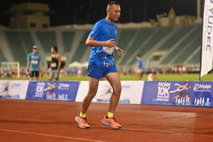 BIB: 12411, 2012
                            <button type="button" onclick="openModal(18679221)" class="btn btn-primary btn-sm float-right btn-popup" data-toggle="modal" data-target=".modal-high-quality">
                        <i class="fas fa-shopping-cart"></i> Add to Cart
                    </button>
                                            <button type="button" onclick="isThisMe(18679221, true)" class="btn btn-success btn-sm float-right btn-popup btn-isme hidden" data-toggle="tooltip" data-placement="bottom" title="นี่คือรูปของคุณใช่ไหม คลิกที่นี่เพื่อเอาเข้าอัลบั้ม">
                        <i class="fas fa-plus"></i> Add to album
                    </button>
                    <button type="button" onclick="isThisMe(18679221, false)" class="btn btn-warning btn-sm float-right btn-popup btn-isnotme hidden">
                        <i class="fas fa-ban"></i> Remove from album
                    </button>