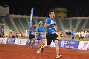 BIB: 405, 2002
                            <button type="button" onclick="openModal(18675932)" class="btn btn-primary btn-sm float-right btn-popup" data-toggle="modal" data-target=".modal-high-quality">
                        <i class="fas fa-shopping-cart"></i> Add to Cart
                    </button>
                                            <button type="button" onclick="isThisMe(18675932, true)" class="btn btn-success btn-sm float-right btn-popup btn-isme hidden" data-toggle="tooltip" data-placement="bottom" title="นี่คือรูปของคุณใช่ไหม คลิกที่นี่เพื่อเอาเข้าอัลบั้ม">
                        <i class="fas fa-plus"></i> Add to album
                    </button>
                    <button type="button" onclick="isThisMe(18675932, false)" class="btn btn-warning btn-sm float-right btn-popup btn-isnotme hidden">
                        <i class="fas fa-ban"></i> Remove from album
                    </button>