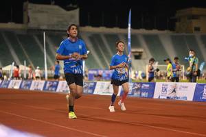 BIB: 125
                            <button type="button" onclick="openModal(18678087)" class="btn btn-primary btn-sm float-right btn-popup" data-toggle="modal" data-target=".modal-high-quality">
                        <i class="fas fa-shopping-cart"></i> Add to Cart
                    </button>
                                            <button type="button" onclick="isThisMe(18678087, true)" class="btn btn-success btn-sm float-right btn-popup btn-isme hidden" data-toggle="tooltip" data-placement="bottom" title="นี่คือรูปของคุณใช่ไหม คลิกที่นี่เพื่อเอาเข้าอัลบั้ม">
                        <i class="fas fa-plus"></i> Add to album
                    </button>
                    <button type="button" onclick="isThisMe(18678087, false)" class="btn btn-warning btn-sm float-right btn-popup btn-isnotme hidden">
                        <i class="fas fa-ban"></i> Remove from album
                    </button>