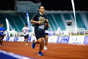 BIB: 12093
                            <button type="button" onclick="openModal(18788061)" class="btn btn-primary btn-sm float-right btn-popup" data-toggle="modal" data-target=".modal-high-quality">
                        <i class="fas fa-shopping-cart"></i> Add to Cart
                    </button>
                                            <button type="button" onclick="isThisMe(18788061, true)" class="btn btn-success btn-sm float-right btn-popup btn-isme hidden" data-toggle="tooltip" data-placement="bottom" title="นี่คือรูปของคุณใช่ไหม คลิกที่นี่เพื่อเอาเข้าอัลบั้ม">
                        <i class="fas fa-plus"></i> Add to album
                    </button>
                    <button type="button" onclick="isThisMe(18788061, false)" class="btn btn-warning btn-sm float-right btn-popup btn-isnotme hidden">
                        <i class="fas fa-ban"></i> Remove from album
                    </button>