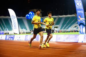 BIB: 390
                            <button type="button" onclick="openModal(18787172)" class="btn btn-primary btn-sm float-right btn-popup" data-toggle="modal" data-target=".modal-high-quality">
                        <i class="fas fa-shopping-cart"></i> Add to Cart
                    </button>
                                            <button type="button" onclick="isThisMe(18787172, true)" class="btn btn-success btn-sm float-right btn-popup btn-isme hidden" data-toggle="tooltip" data-placement="bottom" title="นี่คือรูปของคุณใช่ไหม คลิกที่นี่เพื่อเอาเข้าอัลบั้ม">
                        <i class="fas fa-plus"></i> Add to album
                    </button>
                    <button type="button" onclick="isThisMe(18787172, false)" class="btn btn-warning btn-sm float-right btn-popup btn-isnotme hidden">
                        <i class="fas fa-ban"></i> Remove from album
                    </button>