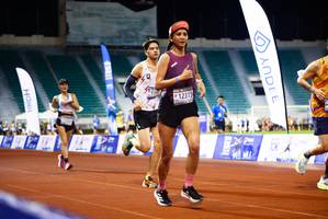 BIB: 4211
                            <button type="button" onclick="openModal(18787706)" class="btn btn-primary btn-sm float-right btn-popup" data-toggle="modal" data-target=".modal-high-quality">
                        <i class="fas fa-shopping-cart"></i> Add to Cart
                    </button>
                                            <button type="button" onclick="isThisMe(18787706, true)" class="btn btn-success btn-sm float-right btn-popup btn-isme hidden" data-toggle="tooltip" data-placement="bottom" title="นี่คือรูปของคุณใช่ไหม คลิกที่นี่เพื่อเอาเข้าอัลบั้ม">
                        <i class="fas fa-plus"></i> Add to album
                    </button>
                    <button type="button" onclick="isThisMe(18787706, false)" class="btn btn-warning btn-sm float-right btn-popup btn-isnotme hidden">
                        <i class="fas fa-ban"></i> Remove from album
                    </button>