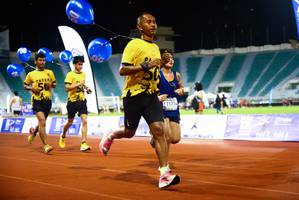 BIB: 11774
                            <button type="button" onclick="openModal(18787159)" class="btn btn-primary btn-sm float-right btn-popup" data-toggle="modal" data-target=".modal-high-quality">
                        <i class="fas fa-shopping-cart"></i> Add to Cart
                    </button>
                                            <button type="button" onclick="isThisMe(18787159, true)" class="btn btn-success btn-sm float-right btn-popup btn-isme hidden" data-toggle="tooltip" data-placement="bottom" title="นี่คือรูปของคุณใช่ไหม คลิกที่นี่เพื่อเอาเข้าอัลบั้ม">
                        <i class="fas fa-plus"></i> Add to album
                    </button>
                    <button type="button" onclick="isThisMe(18787159, false)" class="btn btn-warning btn-sm float-right btn-popup btn-isnotme hidden">
                        <i class="fas fa-ban"></i> Remove from album
                    </button>