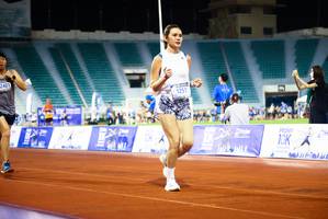 BIB: 2401, 12513
                            <button type="button" onclick="openModal(18788408)" class="btn btn-primary btn-sm float-right btn-popup" data-toggle="modal" data-target=".modal-high-quality">
                        <i class="fas fa-shopping-cart"></i> Add to Cart
                    </button>
                                            <button type="button" onclick="isThisMe(18788408, true)" class="btn btn-success btn-sm float-right btn-popup btn-isme hidden" data-toggle="tooltip" data-placement="bottom" title="นี่คือรูปของคุณใช่ไหม คลิกที่นี่เพื่อเอาเข้าอัลบั้ม">
                        <i class="fas fa-plus"></i> Add to album
                    </button>
                    <button type="button" onclick="isThisMe(18788408, false)" class="btn btn-warning btn-sm float-right btn-popup btn-isnotme hidden">
                        <i class="fas fa-ban"></i> Remove from album
                    </button>