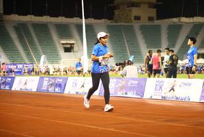 BIB: 127
                            <button type="button" onclick="openModal(18749063)" class="btn btn-primary btn-sm float-right btn-popup" data-toggle="modal" data-target=".modal-high-quality">
                        <i class="fas fa-shopping-cart"></i> Add to Cart
                    </button>
                                            <button type="button" onclick="isThisMe(18749063, true)" class="btn btn-success btn-sm float-right btn-popup btn-isme hidden" data-toggle="tooltip" data-placement="bottom" title="นี่คือรูปของคุณใช่ไหม คลิกที่นี่เพื่อเอาเข้าอัลบั้ม">
                        <i class="fas fa-plus"></i> Add to album
                    </button>
                    <button type="button" onclick="isThisMe(18749063, false)" class="btn btn-warning btn-sm float-right btn-popup btn-isnotme hidden">
                        <i class="fas fa-ban"></i> Remove from album
                    </button>