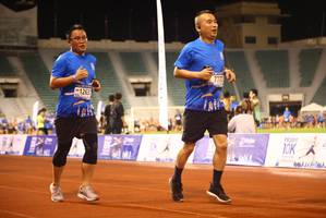 BIB: 12637, 7777
                            <button type="button" onclick="openModal(18745195)" class="btn btn-primary btn-sm float-right btn-popup" data-toggle="modal" data-target=".modal-high-quality">
                        <i class="fas fa-shopping-cart"></i> Add to Cart
                    </button>
                                            <button type="button" onclick="isThisMe(18745195, true)" class="btn btn-success btn-sm float-right btn-popup btn-isme hidden" data-toggle="tooltip" data-placement="bottom" title="นี่คือรูปของคุณใช่ไหม คลิกที่นี่เพื่อเอาเข้าอัลบั้ม">
                        <i class="fas fa-plus"></i> Add to album
                    </button>
                    <button type="button" onclick="isThisMe(18745195, false)" class="btn btn-warning btn-sm float-right btn-popup btn-isnotme hidden">
                        <i class="fas fa-ban"></i> Remove from album
                    </button>