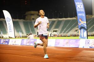 BIB: 101, 133, 2002
                            <button type="button" onclick="openModal(18735575)" class="btn btn-primary btn-sm float-right btn-popup" data-toggle="modal" data-target=".modal-high-quality">
                        <i class="fas fa-shopping-cart"></i> Add to Cart
                    </button>
                                            <button type="button" onclick="isThisMe(18735575, true)" class="btn btn-success btn-sm float-right btn-popup btn-isme hidden" data-toggle="tooltip" data-placement="bottom" title="นี่คือรูปของคุณใช่ไหม คลิกที่นี่เพื่อเอาเข้าอัลบั้ม">
                        <i class="fas fa-plus"></i> Add to album
                    </button>
                    <button type="button" onclick="isThisMe(18735575, false)" class="btn btn-warning btn-sm float-right btn-popup btn-isnotme hidden">
                        <i class="fas fa-ban"></i> Remove from album
                    </button>