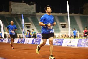 BIB: 2300
                            <button type="button" onclick="openModal(18748874)" class="btn btn-primary btn-sm float-right btn-popup" data-toggle="modal" data-target=".modal-high-quality">
                        <i class="fas fa-shopping-cart"></i> Add to Cart
                    </button>
                                            <button type="button" onclick="isThisMe(18748874, true)" class="btn btn-success btn-sm float-right btn-popup btn-isme hidden" data-toggle="tooltip" data-placement="bottom" title="นี่คือรูปของคุณใช่ไหม คลิกที่นี่เพื่อเอาเข้าอัลบั้ม">
                        <i class="fas fa-plus"></i> Add to album
                    </button>
                    <button type="button" onclick="isThisMe(18748874, false)" class="btn btn-warning btn-sm float-right btn-popup btn-isnotme hidden">
                        <i class="fas fa-ban"></i> Remove from album
                    </button>