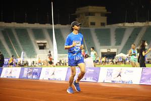 BIB: 2641
                            <button type="button" onclick="openModal(18744963)" class="btn btn-primary btn-sm float-right btn-popup" data-toggle="modal" data-target=".modal-high-quality">
                        <i class="fas fa-shopping-cart"></i> Add to Cart
                    </button>
                                            <button type="button" onclick="isThisMe(18744963, true)" class="btn btn-success btn-sm float-right btn-popup btn-isme hidden" data-toggle="tooltip" data-placement="bottom" title="นี่คือรูปของคุณใช่ไหม คลิกที่นี่เพื่อเอาเข้าอัลบั้ม">
                        <i class="fas fa-plus"></i> Add to album
                    </button>
                    <button type="button" onclick="isThisMe(18744963, false)" class="btn btn-warning btn-sm float-right btn-popup btn-isnotme hidden">
                        <i class="fas fa-ban"></i> Remove from album
                    </button>