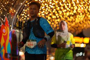 BIB: 5186
                            <button type="button" onclick="openModal(21799319)" class="btn btn-primary btn-sm float-right btn-popup" data-toggle="modal" data-target=".modal-high-quality">
                        <i class="fas fa-shopping-cart"></i> Add to Cart
                    </button>
                                            <button type="button" onclick="isThisMe(21799319, true)" class="btn btn-success btn-sm float-right btn-popup btn-isme hidden" data-toggle="tooltip" data-placement="bottom" title="นี่คือรูปของคุณใช่ไหม คลิกที่นี่เพื่อเอาเข้าอัลบั้ม">
                        <i class="fas fa-plus"></i> Add to album
                    </button>
                    <button type="button" onclick="isThisMe(21799319, false)" class="btn btn-warning btn-sm float-right btn-popup btn-isnotme hidden">
                        <i class="fas fa-ban"></i> Remove from album
                    </button>