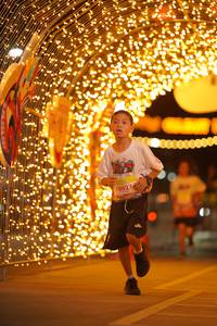 BIB: 10027
                            <button type="button" onclick="openModal(21798909)" class="btn btn-primary btn-sm float-right btn-popup" data-toggle="modal" data-target=".modal-high-quality">
                        <i class="fas fa-shopping-cart"></i> Add to Cart
                    </button>
                                            <button type="button" onclick="isThisMe(21798909, true)" class="btn btn-success btn-sm float-right btn-popup btn-isme hidden" data-toggle="tooltip" data-placement="bottom" title="นี่คือรูปของคุณใช่ไหม คลิกที่นี่เพื่อเอาเข้าอัลบั้ม">
                        <i class="fas fa-plus"></i> Add to album
                    </button>
                    <button type="button" onclick="isThisMe(21798909, false)" class="btn btn-warning btn-sm float-right btn-popup btn-isnotme hidden">
                        <i class="fas fa-ban"></i> Remove from album
                    </button>