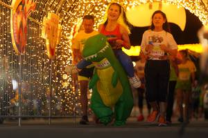 BIB: 30473, 1400
                            <button type="button" onclick="openModal(21799420)" class="btn btn-primary btn-sm float-right btn-popup" data-toggle="modal" data-target=".modal-high-quality">
                        <i class="fas fa-shopping-cart"></i> Add to Cart
                    </button>
                                            <button type="button" onclick="isThisMe(21799420, true)" class="btn btn-success btn-sm float-right btn-popup btn-isme hidden" data-toggle="tooltip" data-placement="bottom" title="นี่คือรูปของคุณใช่ไหม คลิกที่นี่เพื่อเอาเข้าอัลบั้ม">
                        <i class="fas fa-plus"></i> Add to album
                    </button>
                    <button type="button" onclick="isThisMe(21799420, false)" class="btn btn-warning btn-sm float-right btn-popup btn-isnotme hidden">
                        <i class="fas fa-ban"></i> Remove from album
                    </button>