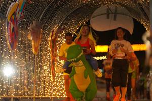 BIB: 1416, 10000, 30473
                            <button type="button" onclick="openModal(21799416)" class="btn btn-primary btn-sm float-right btn-popup" data-toggle="modal" data-target=".modal-high-quality">
                        <i class="fas fa-shopping-cart"></i> Add to Cart
                    </button>
                                            <button type="button" onclick="isThisMe(21799416, true)" class="btn btn-success btn-sm float-right btn-popup btn-isme hidden" data-toggle="tooltip" data-placement="bottom" title="นี่คือรูปของคุณใช่ไหม คลิกที่นี่เพื่อเอาเข้าอัลบั้ม">
                        <i class="fas fa-plus"></i> Add to album
                    </button>
                    <button type="button" onclick="isThisMe(21799416, false)" class="btn btn-warning btn-sm float-right btn-popup btn-isnotme hidden">
                        <i class="fas fa-ban"></i> Remove from album
                    </button>