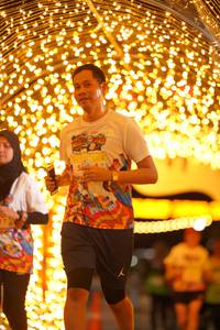 BIB: 
                            <button type="button" onclick="openModal(21799277)" class="btn btn-primary btn-sm float-right btn-popup" data-toggle="modal" data-target=".modal-high-quality">
                        <i class="fas fa-shopping-cart"></i> Add to Cart
                    </button>
                                            <button type="button" onclick="isThisMe(21799277, true)" class="btn btn-success btn-sm float-right btn-popup btn-isme hidden" data-toggle="tooltip" data-placement="bottom" title="นี่คือรูปของคุณใช่ไหม คลิกที่นี่เพื่อเอาเข้าอัลบั้ม">
                        <i class="fas fa-plus"></i> Add to album
                    </button>
                    <button type="button" onclick="isThisMe(21799277, false)" class="btn btn-warning btn-sm float-right btn-popup btn-isnotme hidden">
                        <i class="fas fa-ban"></i> Remove from album
                    </button>