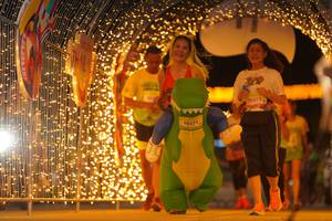 BIB: 30371, 30473
                            <button type="button" onclick="openModal(21799413)" class="btn btn-primary btn-sm float-right btn-popup" data-toggle="modal" data-target=".modal-high-quality">
                        <i class="fas fa-shopping-cart"></i> Add to Cart
                    </button>
                                            <button type="button" onclick="isThisMe(21799413, true)" class="btn btn-success btn-sm float-right btn-popup btn-isme hidden" data-toggle="tooltip" data-placement="bottom" title="นี่คือรูปของคุณใช่ไหม คลิกที่นี่เพื่อเอาเข้าอัลบั้ม">
                        <i class="fas fa-plus"></i> Add to album
                    </button>
                    <button type="button" onclick="isThisMe(21799413, false)" class="btn btn-warning btn-sm float-right btn-popup btn-isnotme hidden">
                        <i class="fas fa-ban"></i> Remove from album
                    </button>