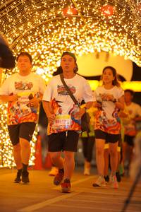 BIB: 5063, 50517
                            <button type="button" onclick="openModal(21799285)" class="btn btn-primary btn-sm float-right btn-popup" data-toggle="modal" data-target=".modal-high-quality">
                        <i class="fas fa-shopping-cart"></i> Add to Cart
                    </button>
                                            <button type="button" onclick="isThisMe(21799285, true)" class="btn btn-success btn-sm float-right btn-popup btn-isme hidden" data-toggle="tooltip" data-placement="bottom" title="นี่คือรูปของคุณใช่ไหม คลิกที่นี่เพื่อเอาเข้าอัลบั้ม">
                        <i class="fas fa-plus"></i> Add to album
                    </button>
                    <button type="button" onclick="isThisMe(21799285, false)" class="btn btn-warning btn-sm float-right btn-popup btn-isnotme hidden">
                        <i class="fas fa-ban"></i> Remove from album
                    </button>