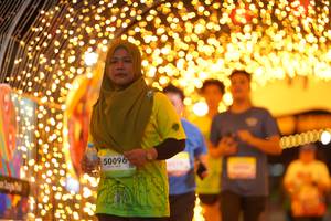 BIB: 50096
                            <button type="button" onclick="openModal(21799395)" class="btn btn-primary btn-sm float-right btn-popup" data-toggle="modal" data-target=".modal-high-quality">
                        <i class="fas fa-shopping-cart"></i> Add to Cart
                    </button>
                                            <button type="button" onclick="isThisMe(21799395, true)" class="btn btn-success btn-sm float-right btn-popup btn-isme hidden" data-toggle="tooltip" data-placement="bottom" title="นี่คือรูปของคุณใช่ไหม คลิกที่นี่เพื่อเอาเข้าอัลบั้ม">
                        <i class="fas fa-plus"></i> Add to album
                    </button>
                    <button type="button" onclick="isThisMe(21799395, false)" class="btn btn-warning btn-sm float-right btn-popup btn-isnotme hidden">
                        <i class="fas fa-ban"></i> Remove from album
                    </button>