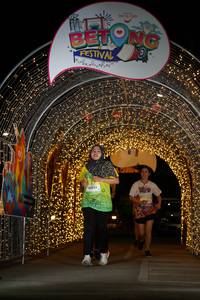 BIB: 30035
                            <button type="button" onclick="openModal(21778427)" class="btn btn-primary btn-sm float-right btn-popup" data-toggle="modal" data-target=".modal-high-quality">
                        <i class="fas fa-shopping-cart"></i> Add to Cart
                    </button>
                                            <button type="button" onclick="isThisMe(21778427, true)" class="btn btn-success btn-sm float-right btn-popup btn-isme hidden" data-toggle="tooltip" data-placement="bottom" title="นี่คือรูปของคุณใช่ไหม คลิกที่นี่เพื่อเอาเข้าอัลบั้ม">
                        <i class="fas fa-plus"></i> Add to album
                    </button>
                    <button type="button" onclick="isThisMe(21778427, false)" class="btn btn-warning btn-sm float-right btn-popup btn-isnotme hidden">
                        <i class="fas fa-ban"></i> Remove from album
                    </button>