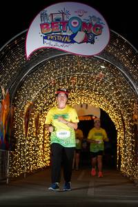 BIB: 60001
                            <button type="button" onclick="openModal(21778586)" class="btn btn-primary btn-sm float-right btn-popup" data-toggle="modal" data-target=".modal-high-quality">
                        <i class="fas fa-shopping-cart"></i> Add to Cart
                    </button>
                                            <button type="button" onclick="isThisMe(21778586, true)" class="btn btn-success btn-sm float-right btn-popup btn-isme hidden" data-toggle="tooltip" data-placement="bottom" title="นี่คือรูปของคุณใช่ไหม คลิกที่นี่เพื่อเอาเข้าอัลบั้ม">
                        <i class="fas fa-plus"></i> Add to album
                    </button>
                    <button type="button" onclick="isThisMe(21778586, false)" class="btn btn-warning btn-sm float-right btn-popup btn-isnotme hidden">
                        <i class="fas fa-ban"></i> Remove from album
                    </button>