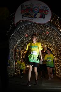 BIB: 30040
                            <button type="button" onclick="openModal(21778220)" class="btn btn-primary btn-sm float-right btn-popup" data-toggle="modal" data-target=".modal-high-quality">
                        <i class="fas fa-shopping-cart"></i> Add to Cart
                    </button>
                                            <button type="button" onclick="isThisMe(21778220, true)" class="btn btn-success btn-sm float-right btn-popup btn-isme hidden" data-toggle="tooltip" data-placement="bottom" title="นี่คือรูปของคุณใช่ไหม คลิกที่นี่เพื่อเอาเข้าอัลบั้ม">
                        <i class="fas fa-plus"></i> Add to album
                    </button>
                    <button type="button" onclick="isThisMe(21778220, false)" class="btn btn-warning btn-sm float-right btn-popup btn-isnotme hidden">
                        <i class="fas fa-ban"></i> Remove from album
                    </button>